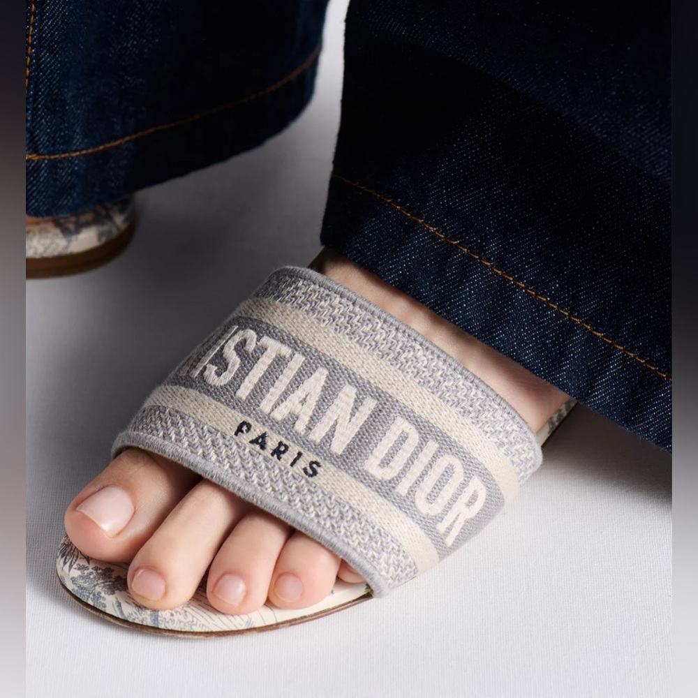 Dior Dway Slide Cotton Leather Light Grey Embroidered Toile de Jouy Motif US 8.5